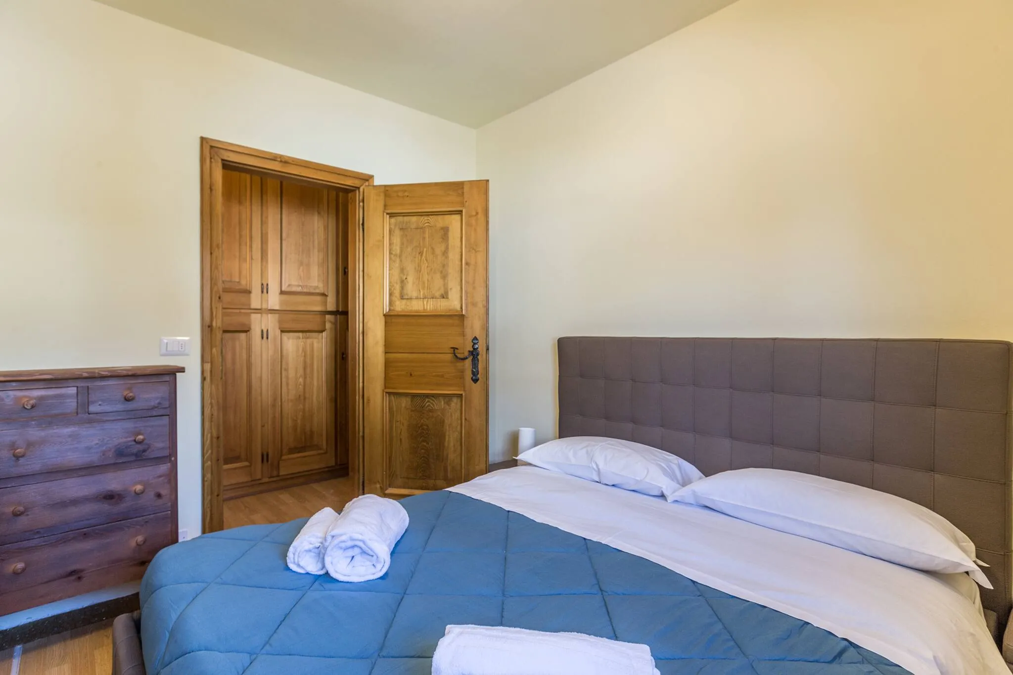 Cantore, Cortina - 5
