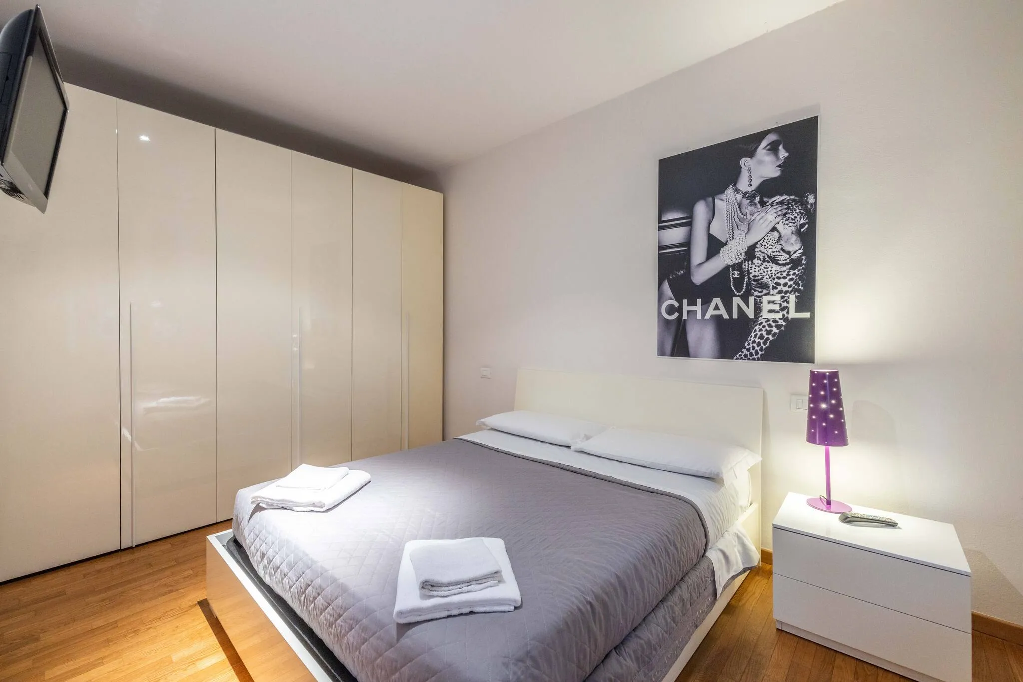 Maison chanel, Bologna - 6